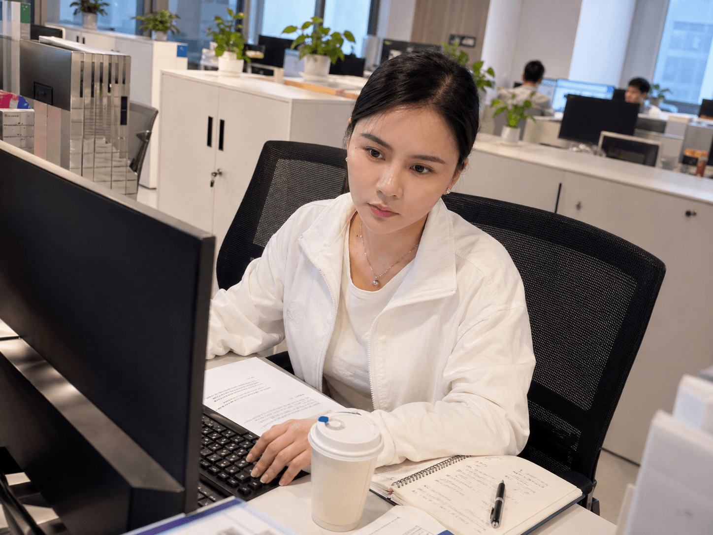 市场专员工作照